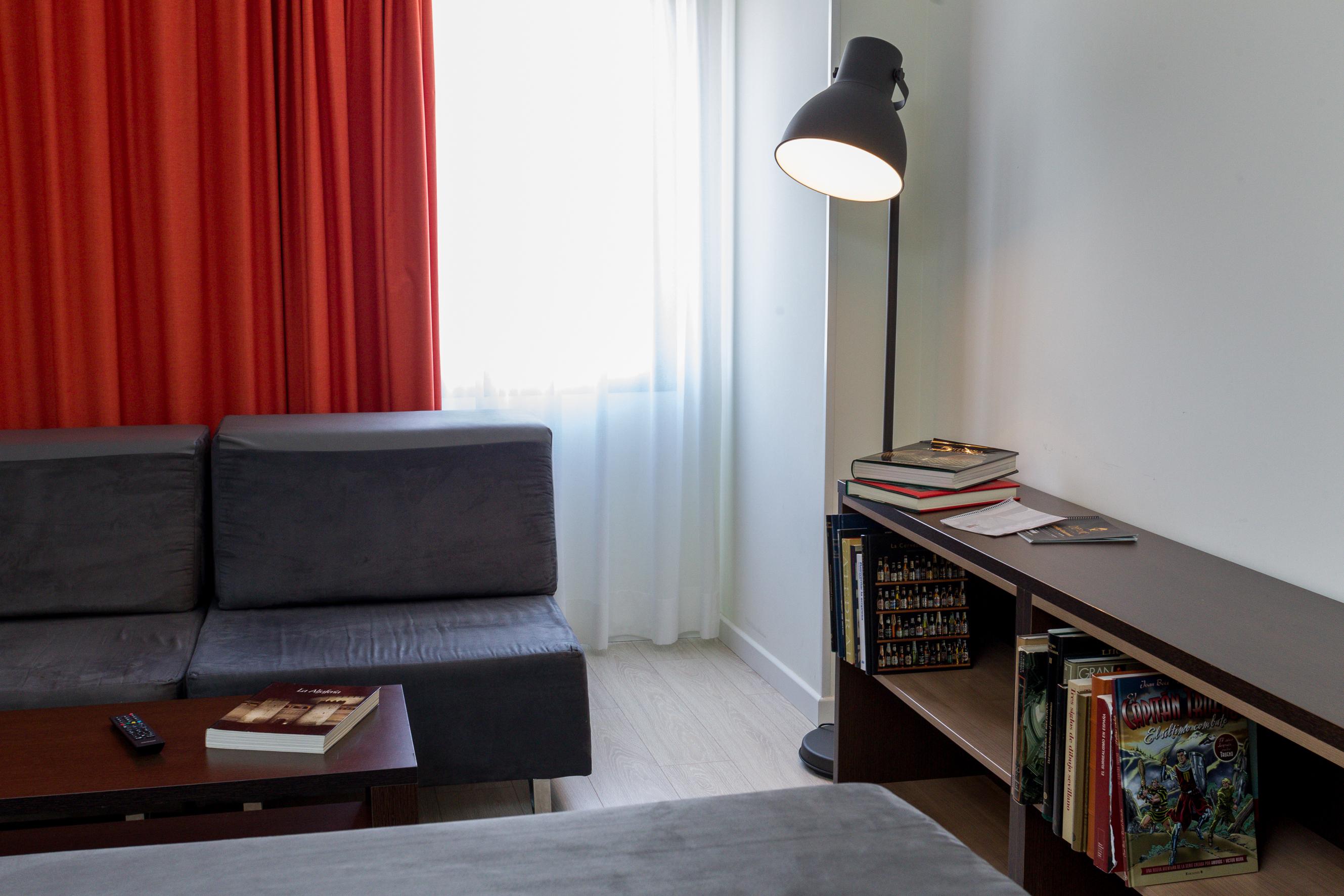 Recoletos Aparthotel